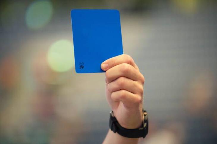 البطاقة الزرقاء